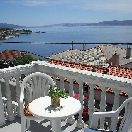 Apartmani Mira Сен Екстериор снимка