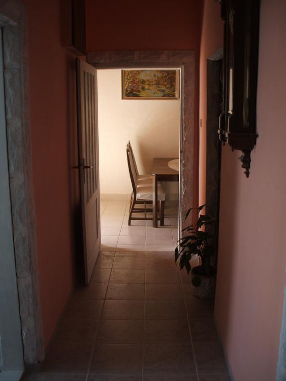 Apartmani Mira Сен Екстериор снимка