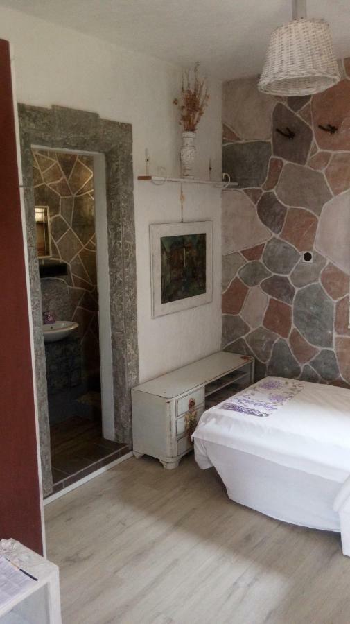 Apartmani Mira Сен Екстериор снимка