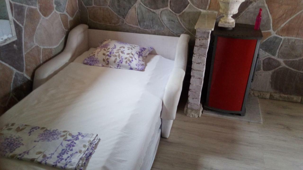 Apartmani Mira Сен Екстериор снимка