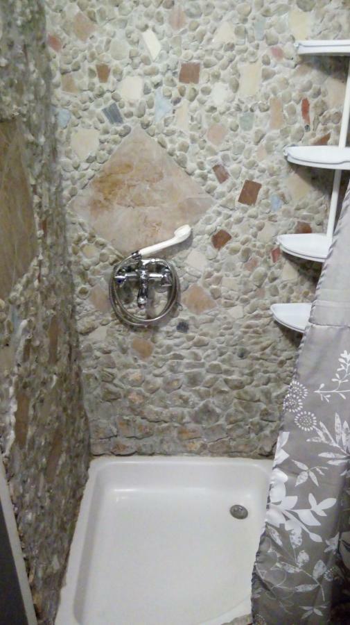 Apartmani Mira Сен Екстериор снимка
